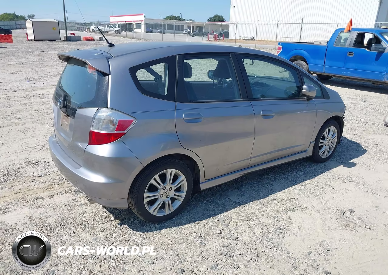 2009 Honda Fit Sport VIN:JHMGE87409S012642 - 4