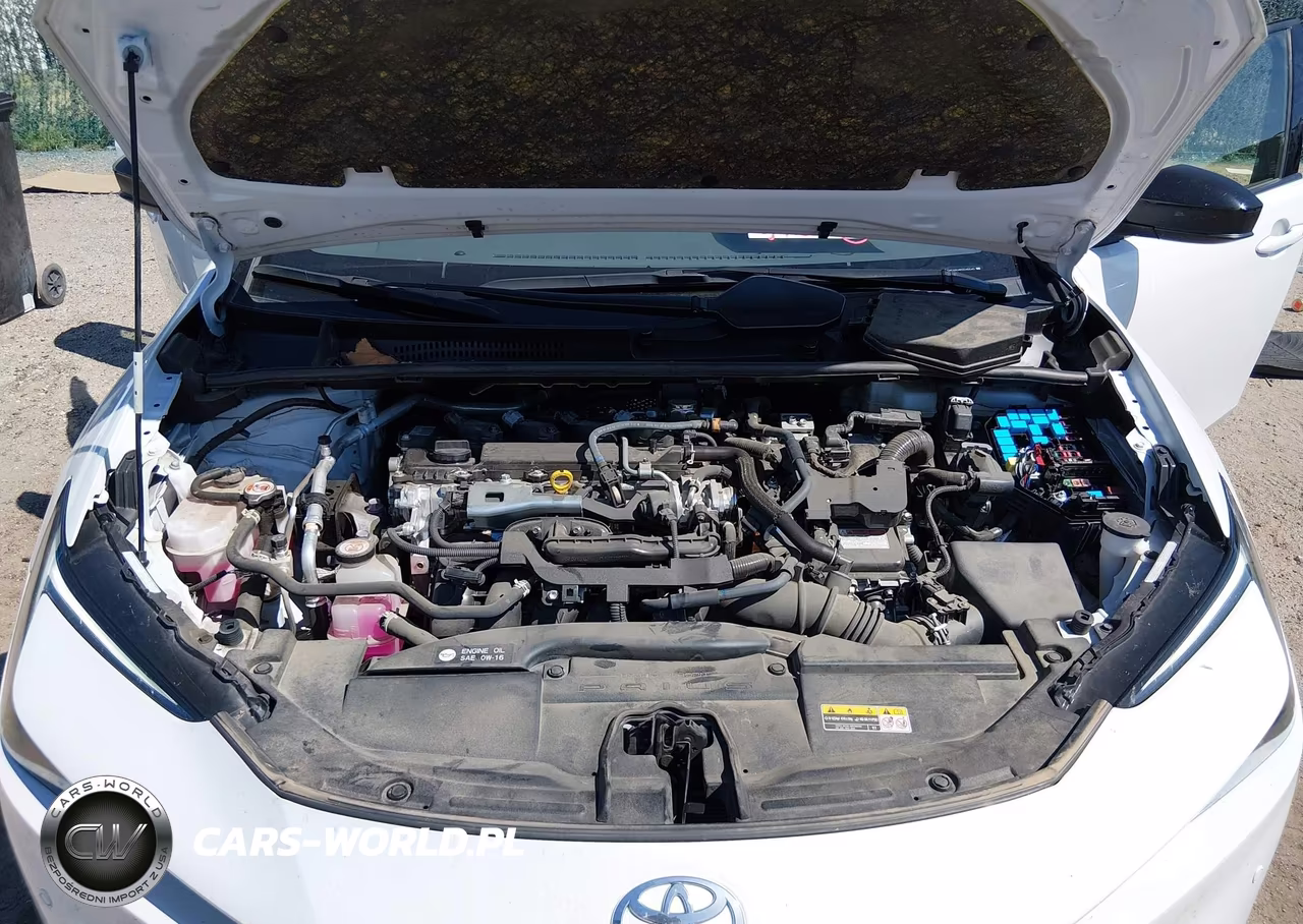 2024 Toyota Prius Xle VIN:JTDACAAU4R3045540 - 10