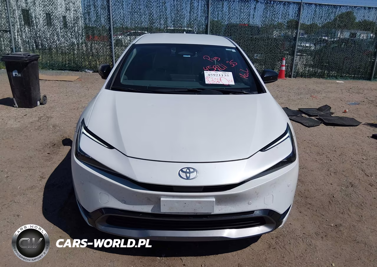 2024 Toyota Prius Xle VIN:JTDACAAU4R3045540 - 12