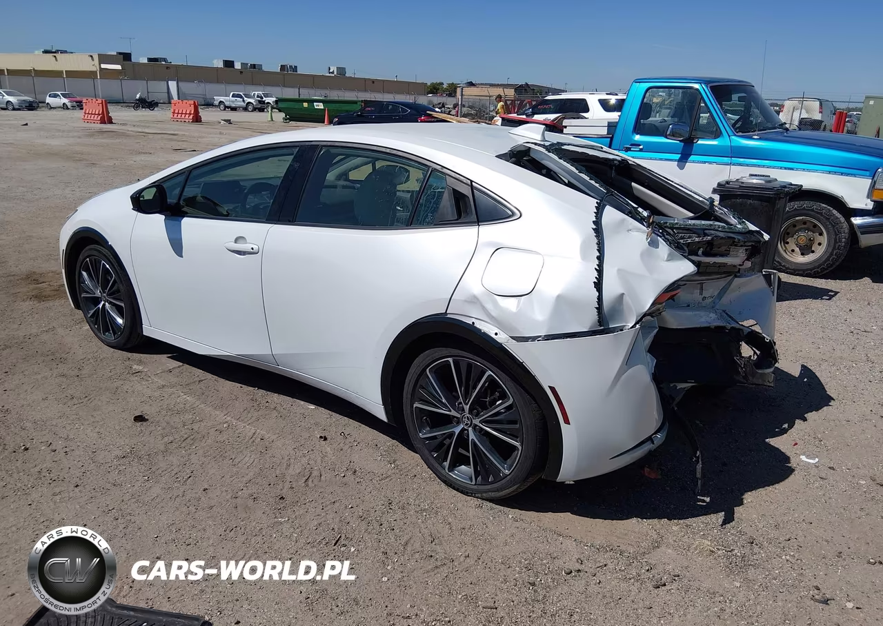 2024 Toyota Prius Xle VIN:JTDACAAU4R3045540 - 3