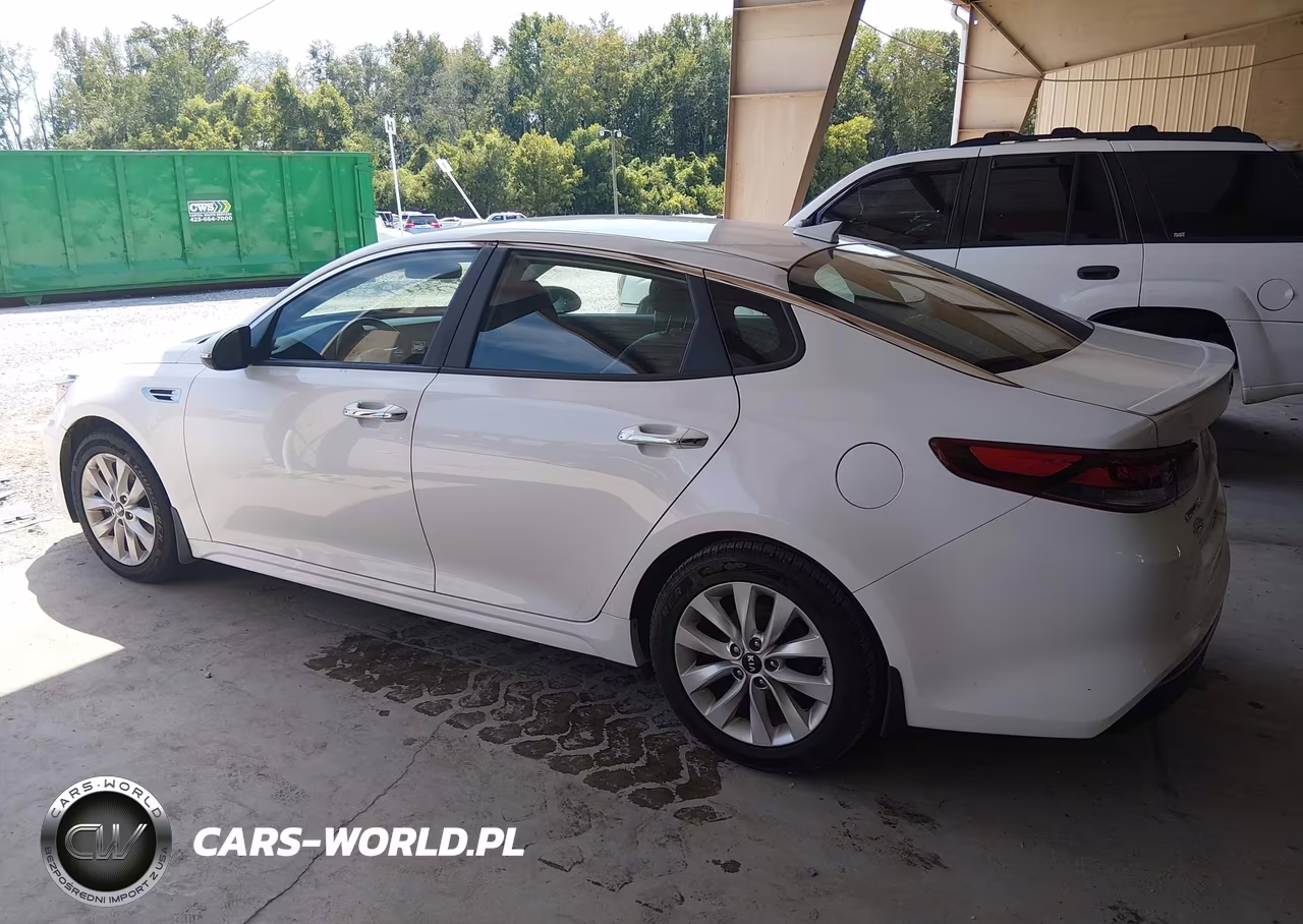 2018 Kia Optima S VIN:5XXGT4L37JG234199 - 14