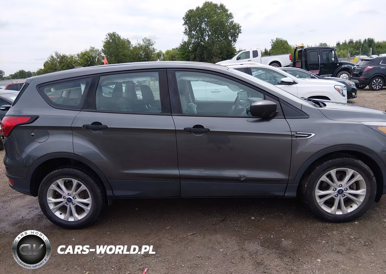 2019 Ford Escape S VIN:1FMCU0F77KUA76649 - 13