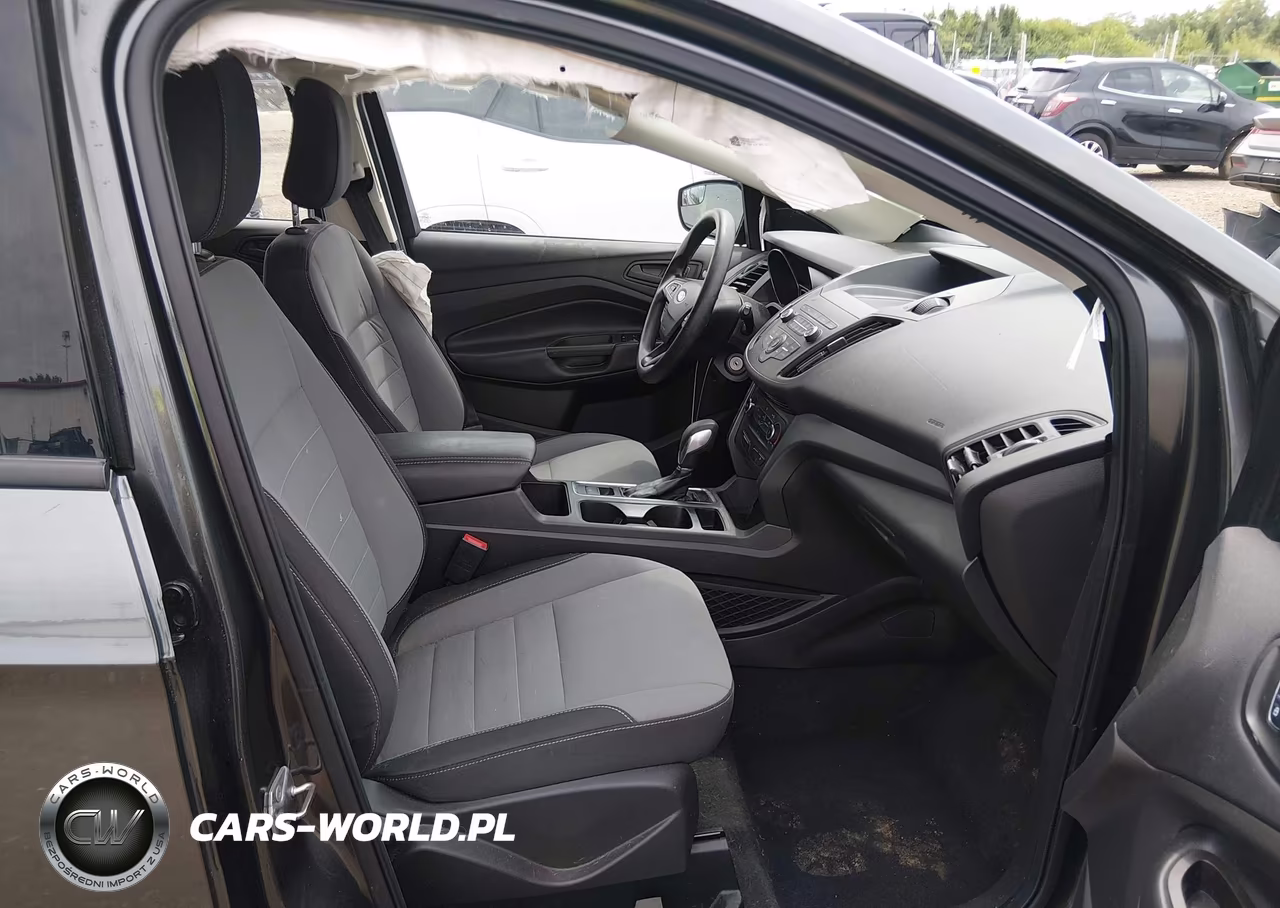 2019 Ford Escape S VIN:1FMCU0F77KUA76649 - 5