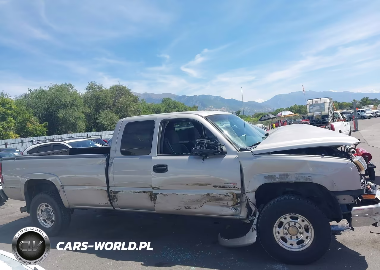 2004 Chevrolet Silverado 2500Hd Ls VIN:1GCHK292X4E319542 - 13
