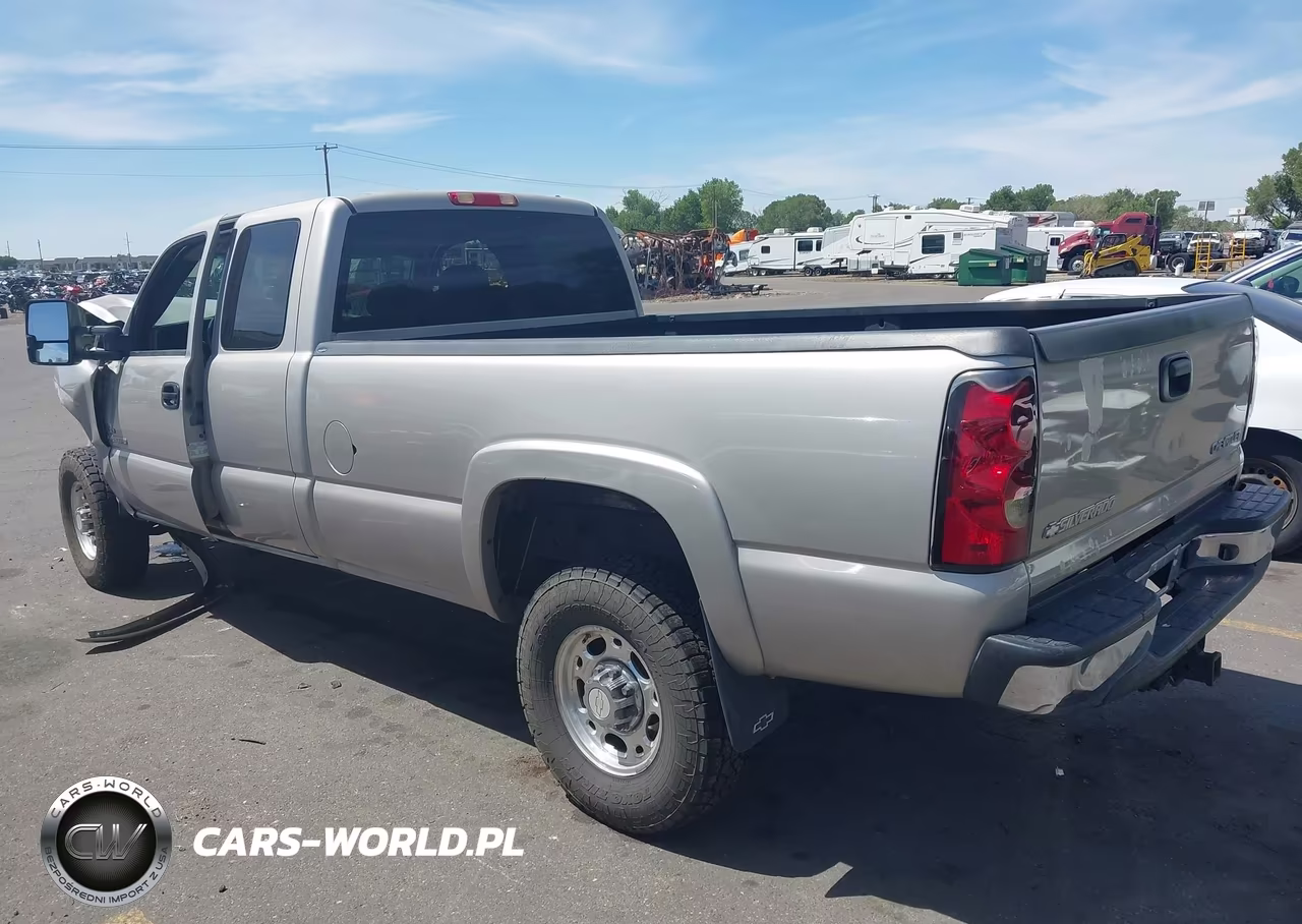 2004 Chevrolet Silverado 2500Hd Ls VIN:1GCHK292X4E319542 - 3