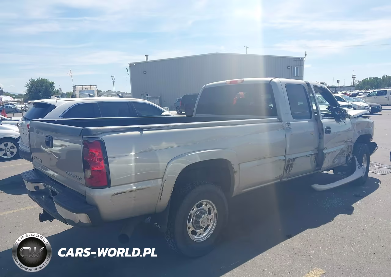 2004 Chevrolet Silverado 2500Hd Ls VIN:1GCHK292X4E319542 - 4