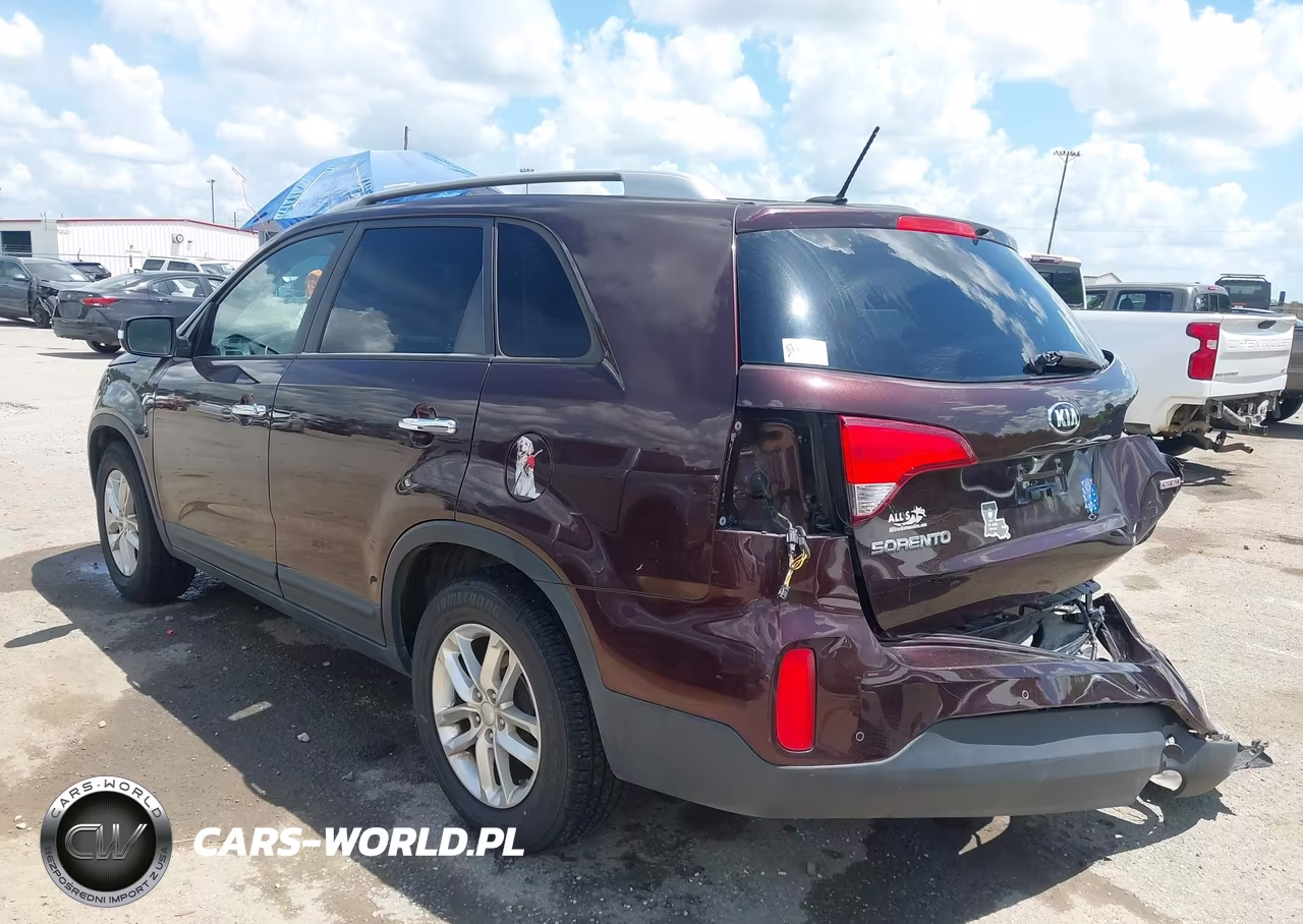 2015 Kia Sorento Lx VIN:5XYKT4A67FG659819 - 3