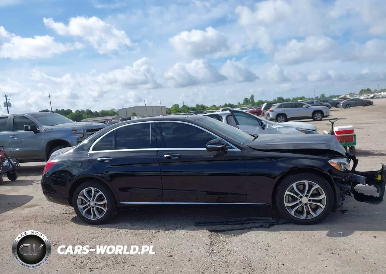 2015 Mercedes-Benz C 300 4Matic VIN:55SWF4KB2FU073457 - 13