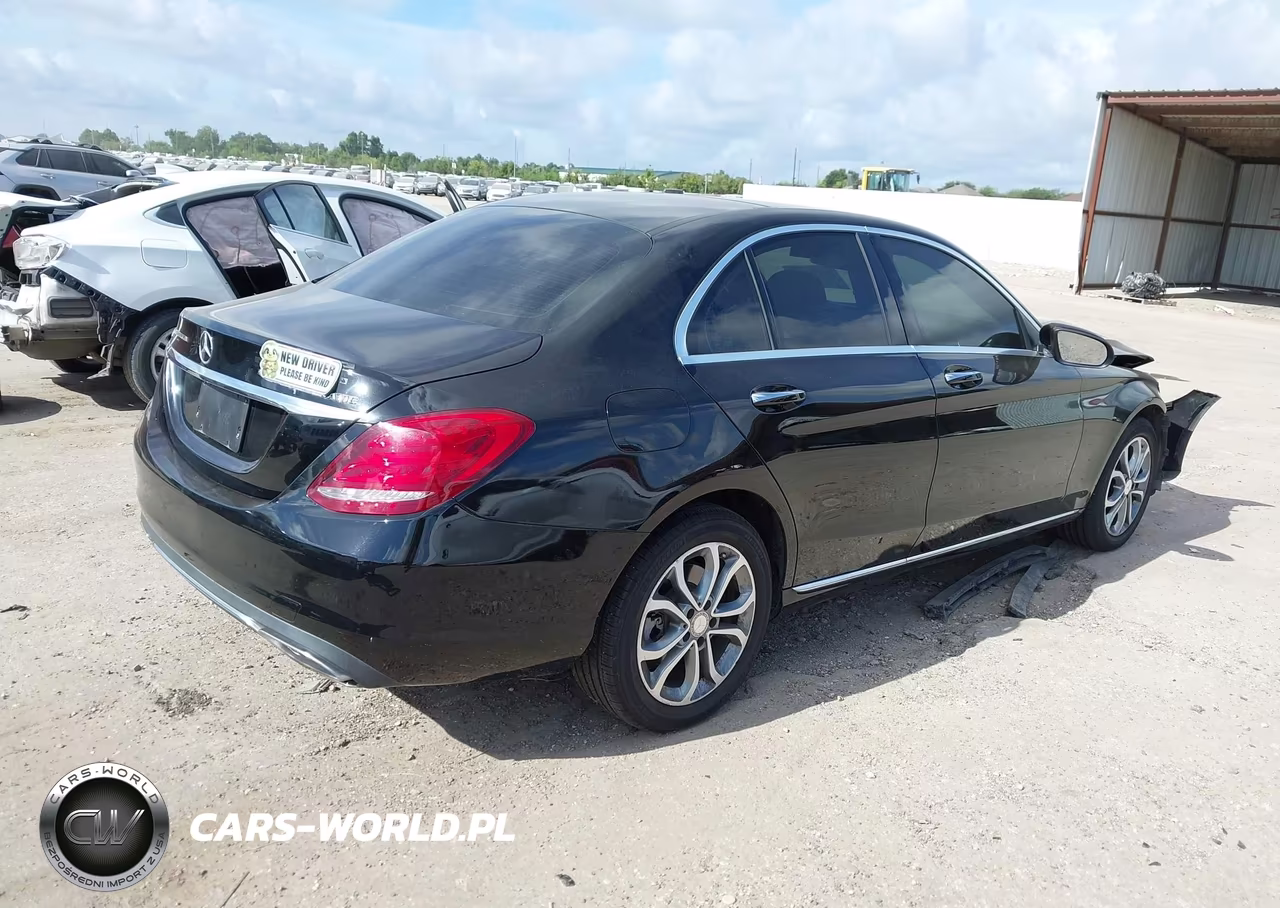 2015 Mercedes-Benz C 300 4Matic VIN:55SWF4KB2FU073457 - 4