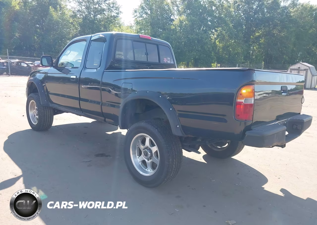 2000 Toyota Tacoma Base V6 VIN:4TAWN72N7YZ586860 - 3