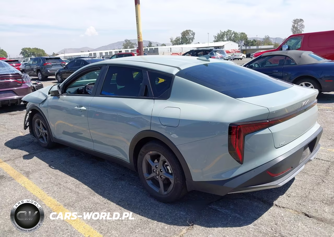 2025 Kia K4 Lxs VIN:3KPFT4DE5SE165082 - 3