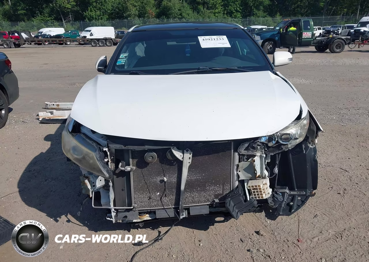 2011 Scion Tc VIN:JTKJF5C79B3003966 - 13