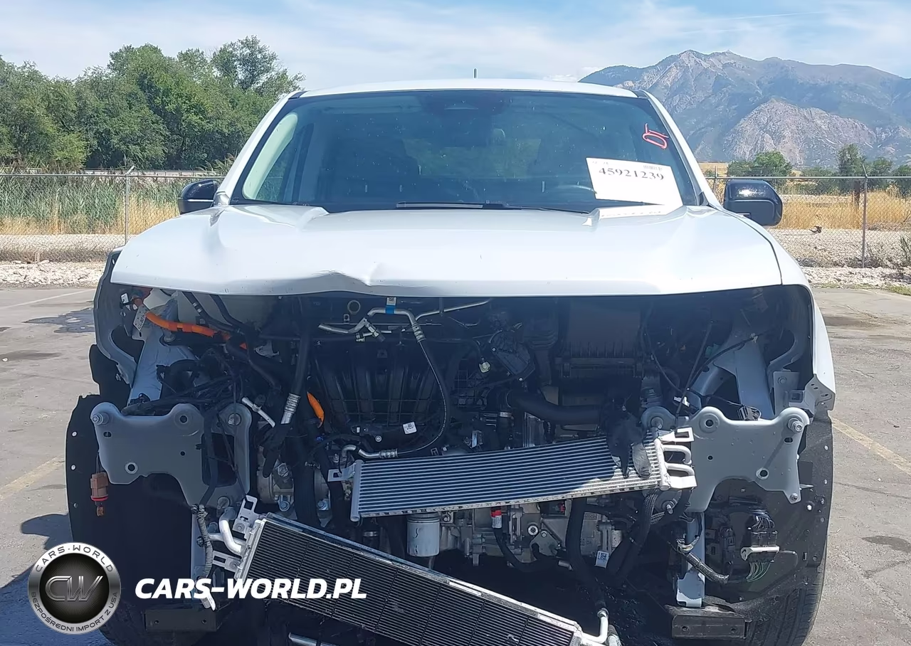 2025 Ford Maverick Xlt VIN:3FTTW8H34SRB66646 - 13