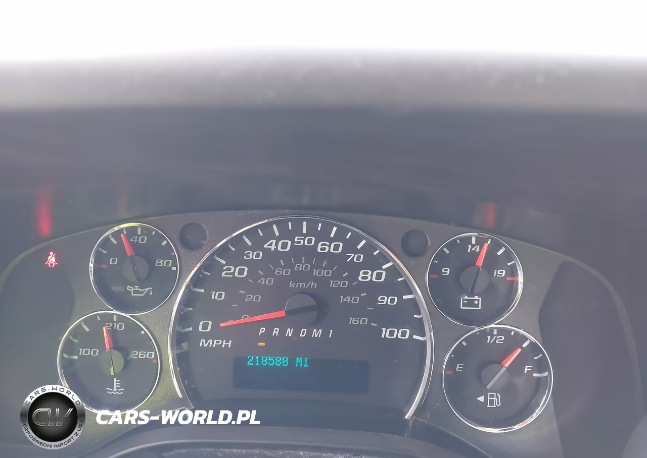 2020 Chevrolet Express Cutaway Work Van VIN:1GB3GSCG4L1172841 - 5