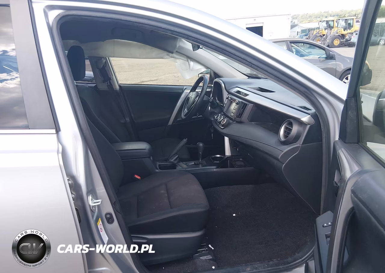 2018 Toyota Rav4 Le VIN:JTMBFREV0JJ198297 - 5