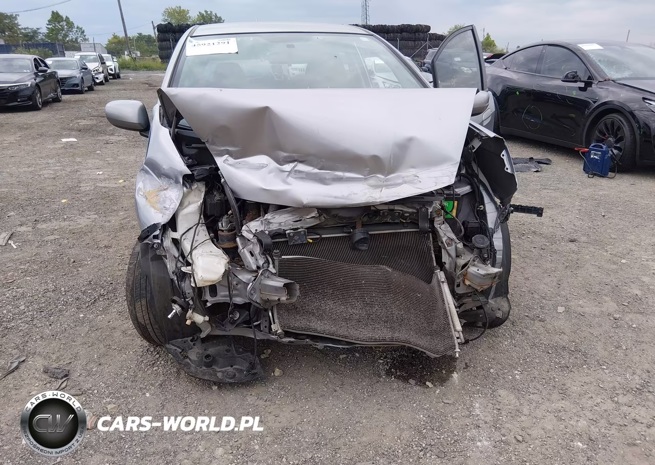 2010 Honda Fit Sport VIN:JHMGE8H4XAS021383 - 17
