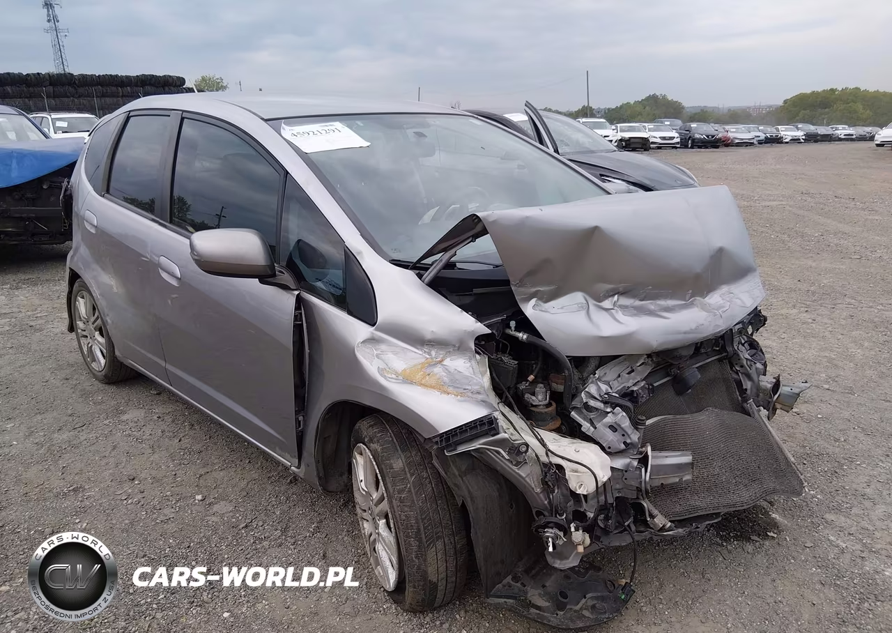 2010 Honda Fit Sport VIN:JHMGE8H4XAS021383 - 18