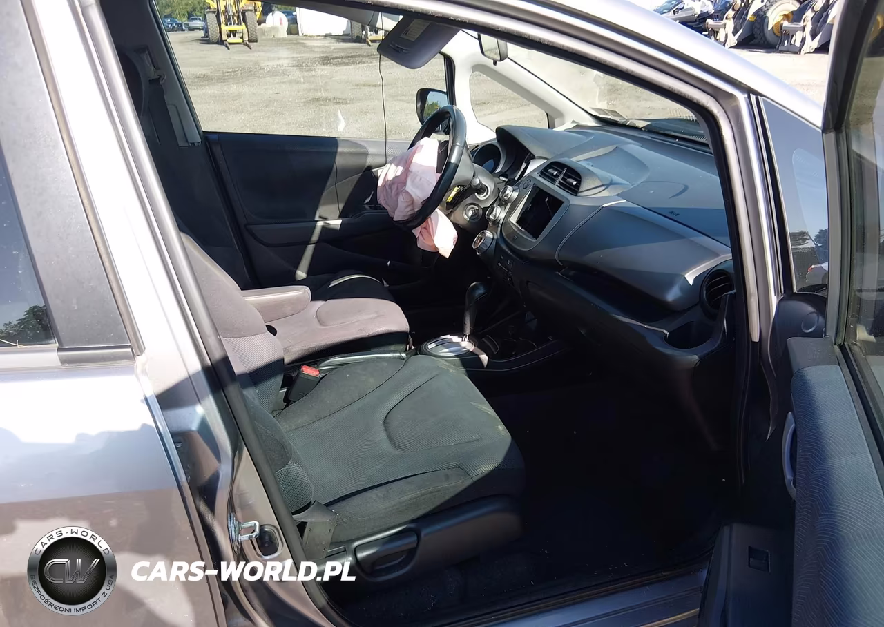 2010 Honda Fit Sport VIN:JHMGE8H4XAS021383 - 5