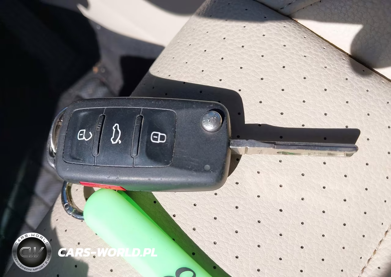 2017 Volkswagen Tiguan 2.0T-2.0T S VIN:WVGBV7AX2HK038503 - 11