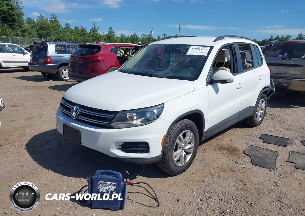 2017 Volkswagen Tiguan 2.0T-2.0T S VIN:WVGBV7AX2HK038503 - 2