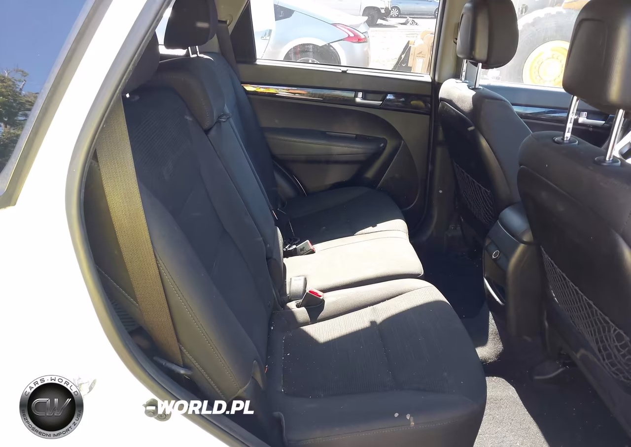 2014 Kia Sorento Lx VIN:5XYKT3A69EG442331 - 8