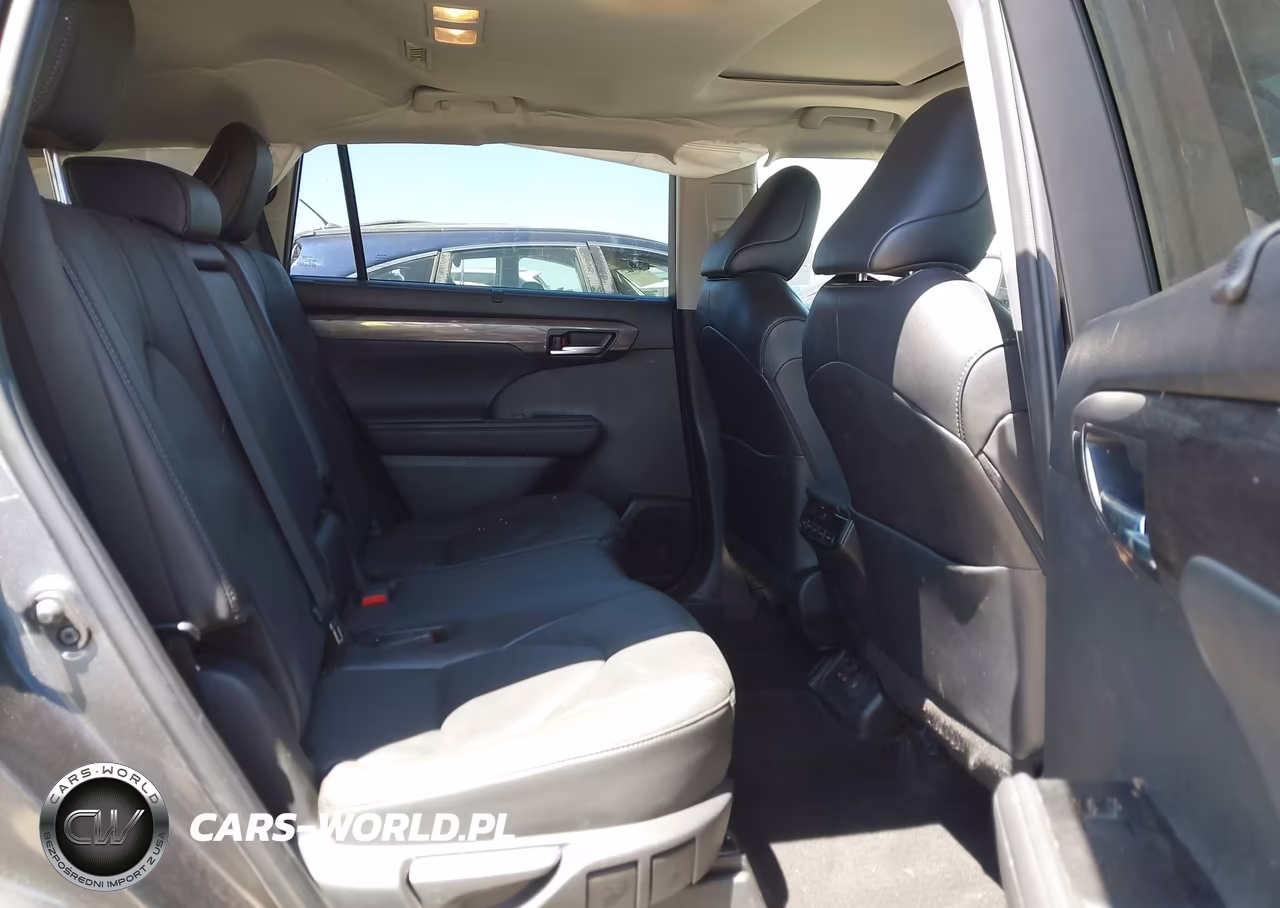 2025 Toyota Highlander Limited VIN:5TDKDRAH3SS554686 - 8