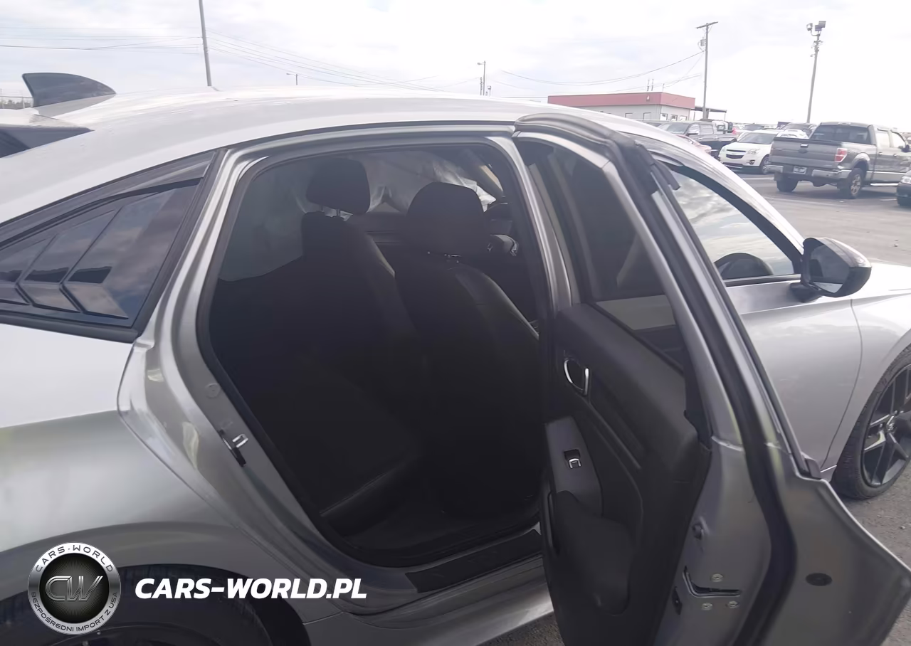 2024 Honda Civic Sport VIN:2HGFE2F52RH581392 - 8
