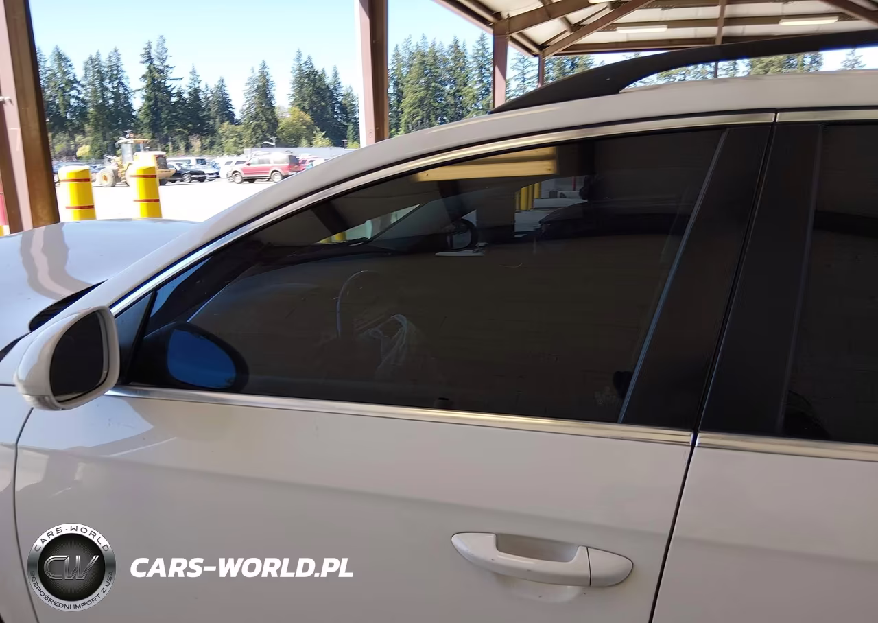 2008 Volkswagen Passat Komfort VIN:WVWLK73CX8E058704 - 14