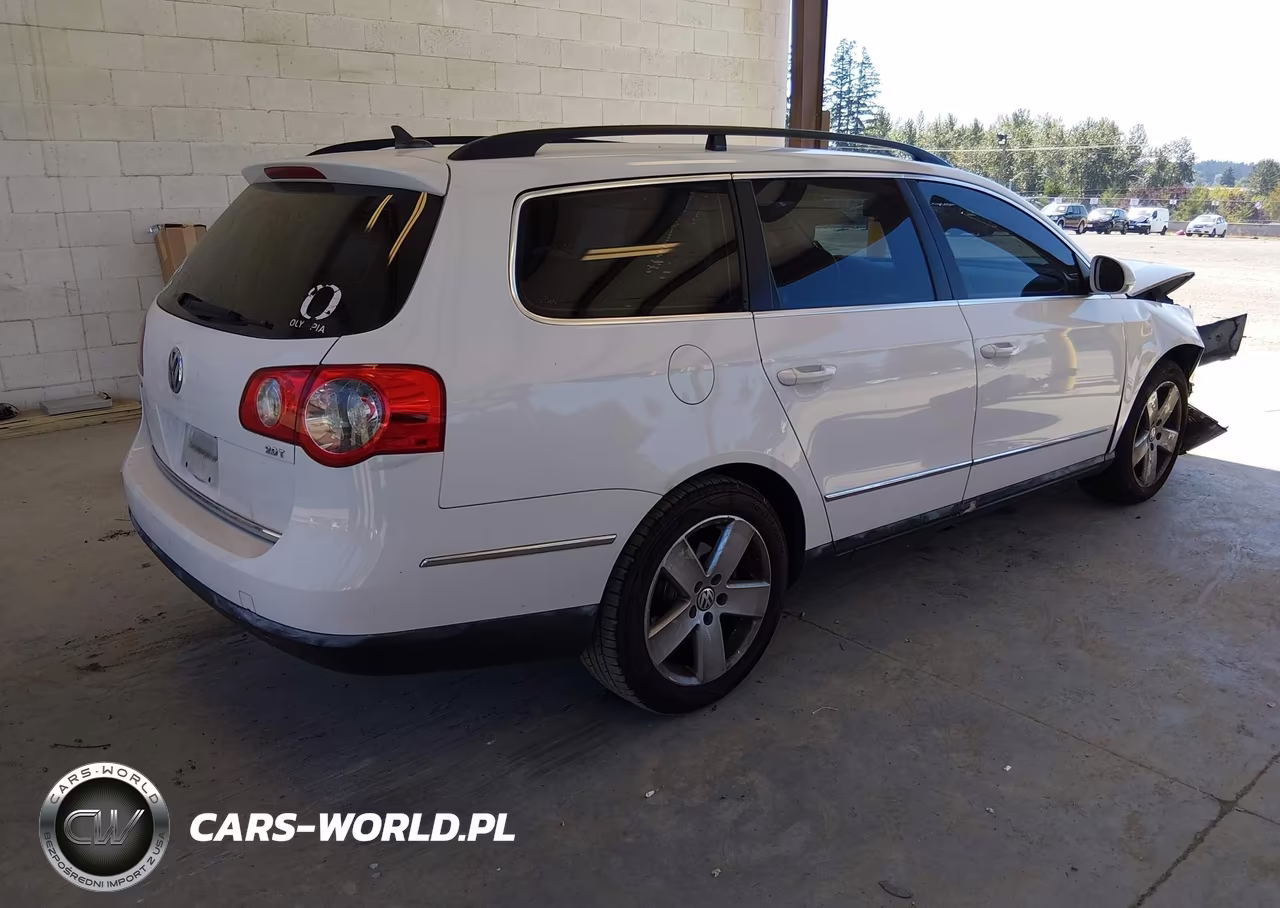 2008 Volkswagen Passat Komfort VIN:WVWLK73CX8E058704 - 4