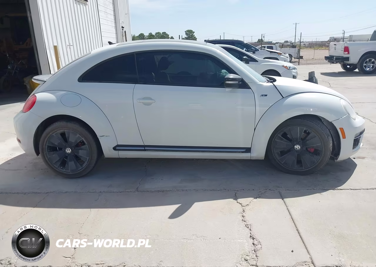 2014 Volkswagen Beetle 2.0T R-Line VIN:3VWVT7AT7EM666448 - 13