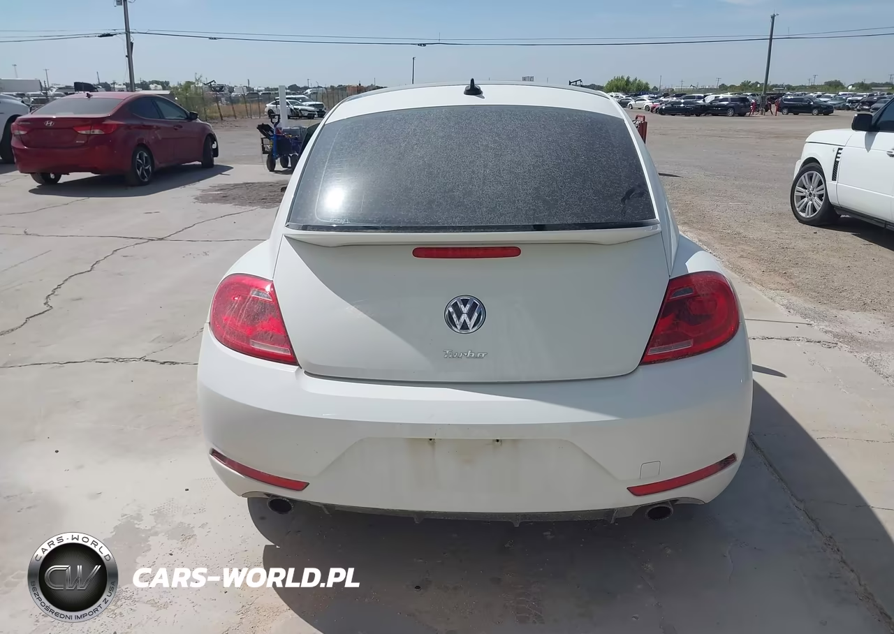2014 Volkswagen Beetle 2.0T R-Line VIN:3VWVT7AT7EM666448 - 16