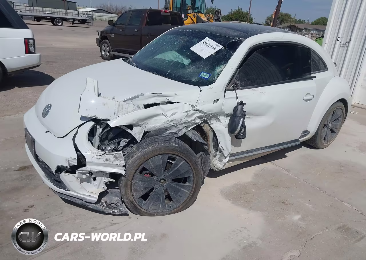 2014 Volkswagen Beetle 2.0T R-Line VIN:3VWVT7AT7EM666448 - 2