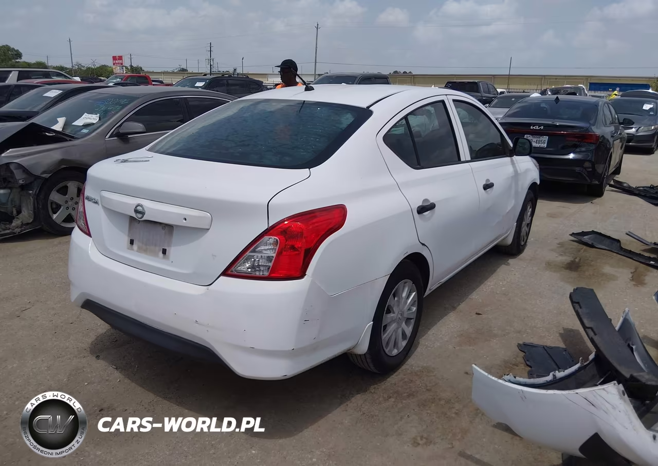2015 Nissan Versa 1.6 S VIN:3N1CN7AP2FL862766 - 4