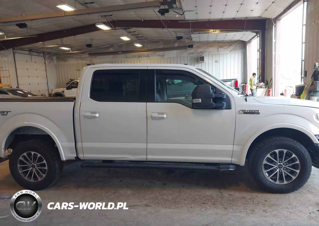 2018 Ford F-150 Xlt VIN:1FTEW1EP9JFD27611 - 13