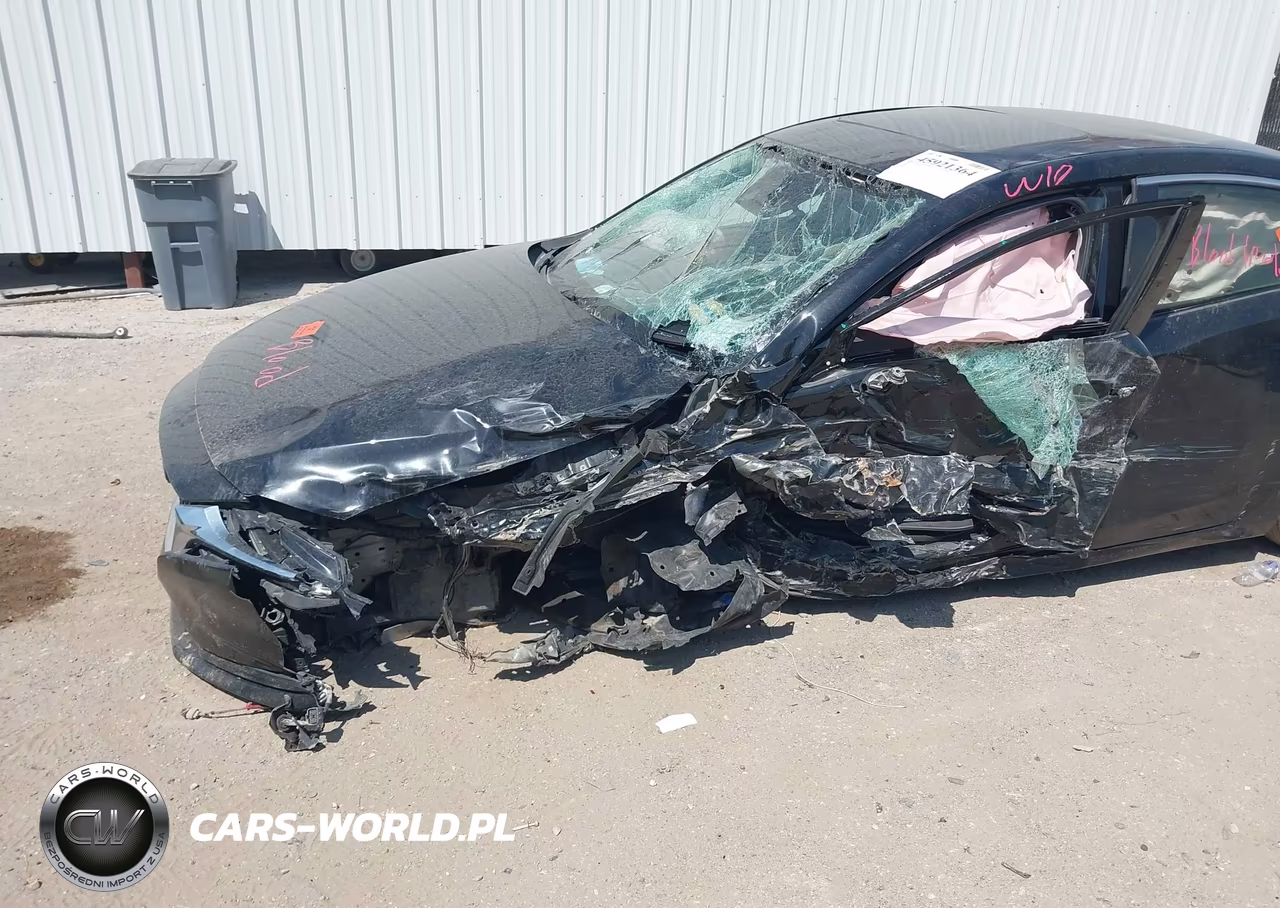 2018 Mazda Mazda6 Touring VIN:JM1GL1VM0J1307400 - 6