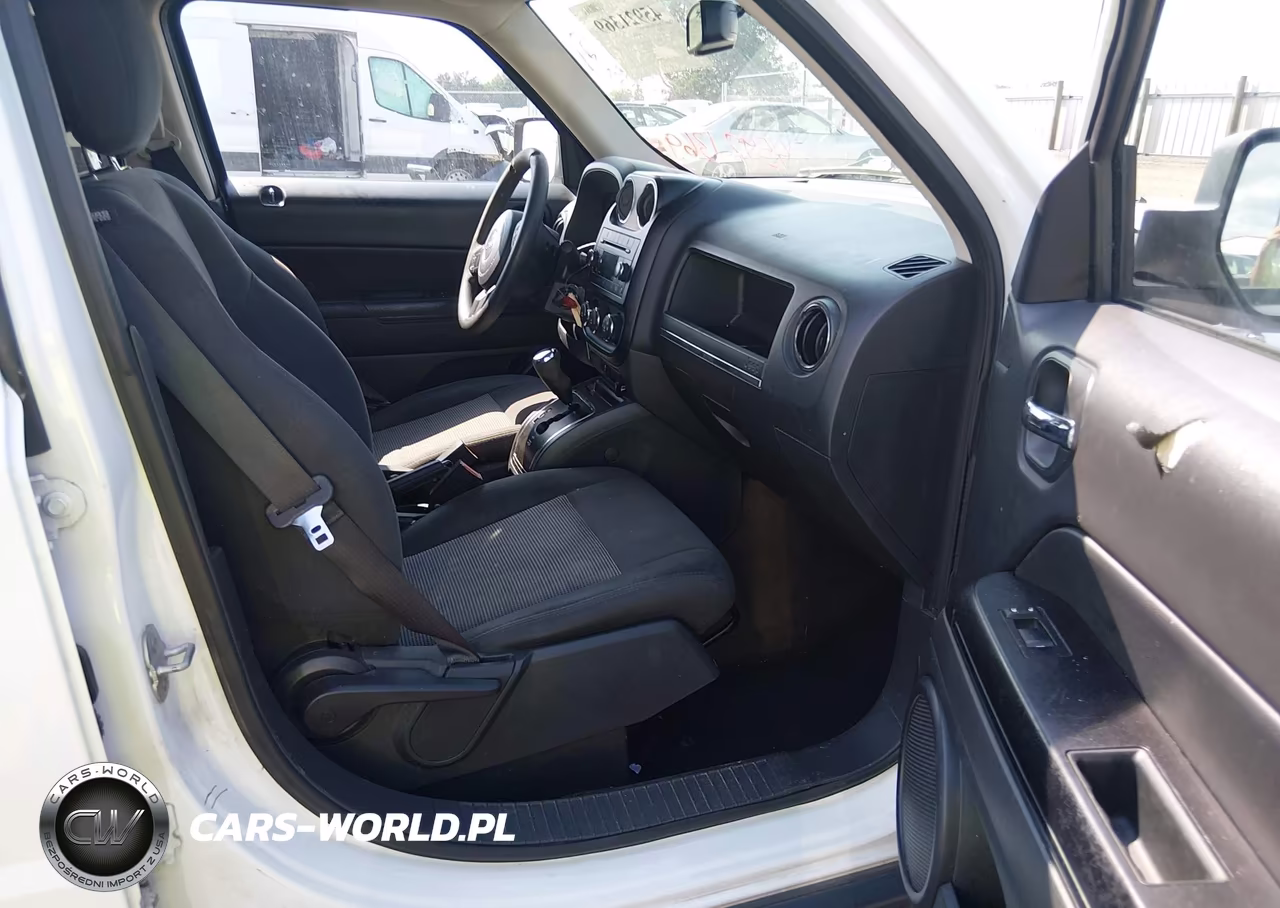 2016 Jeep Patriot Sport VIN:1C4NJPBA7GD600194 - 5