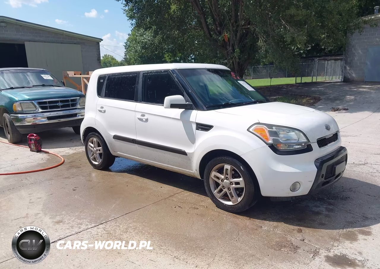 2011 Kia Soul +
