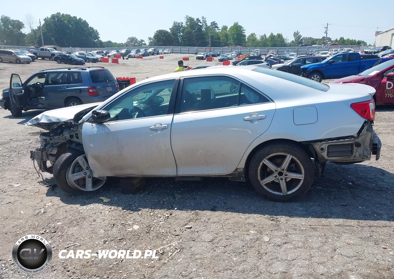 2013 Toyota Camry Se VIN:4T1BF1FKXDU246473 - 15