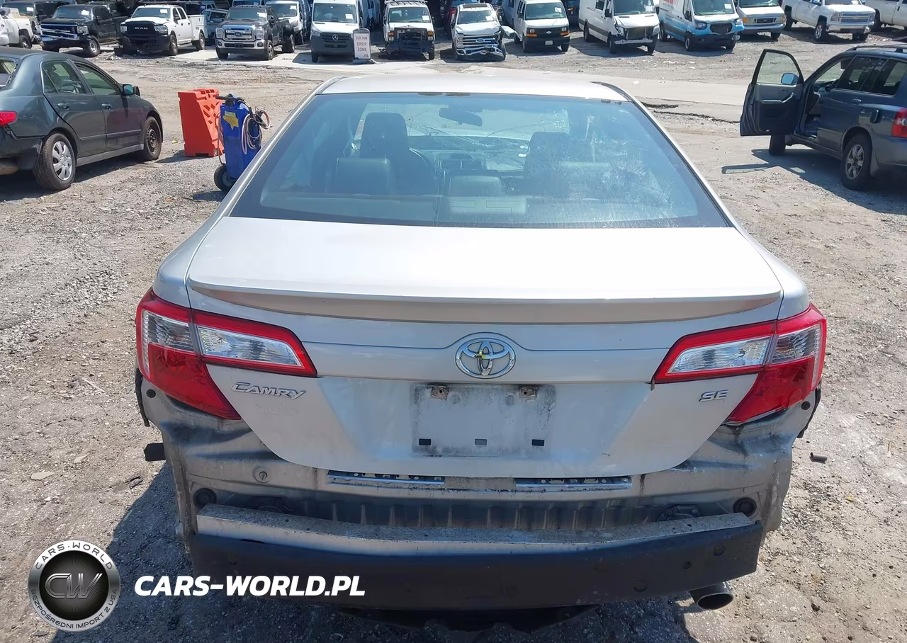 2013 Toyota Camry Se VIN:4T1BF1FKXDU246473 - 17