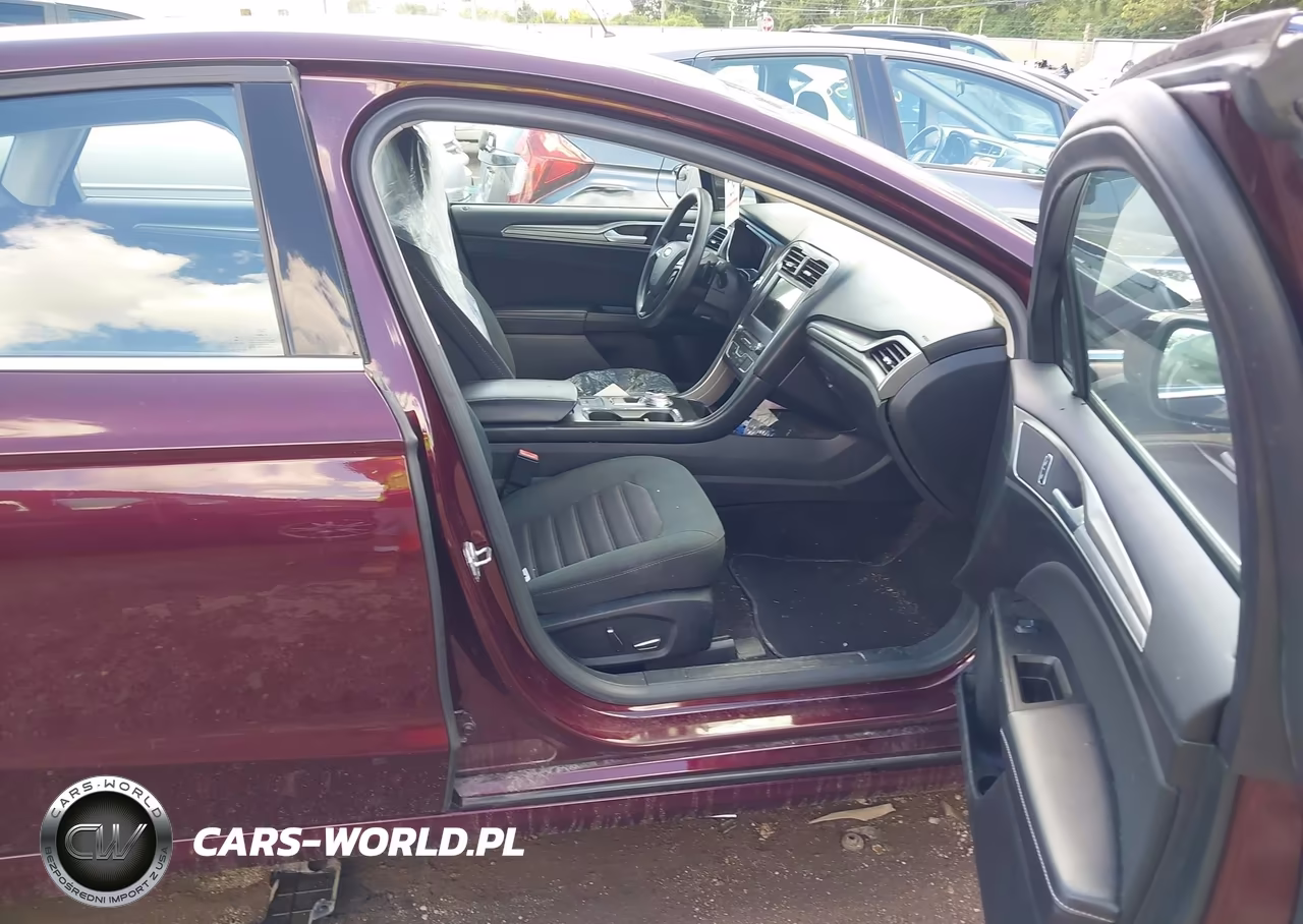 2017 Ford Fusion Se VIN:3FA6P0HD0HR333975 - 5