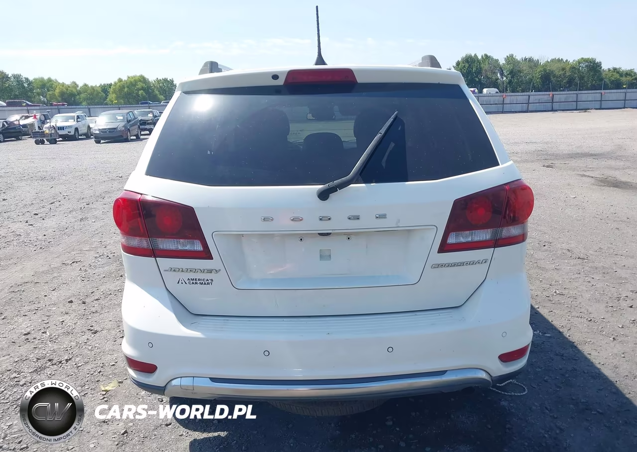 2020 Dodge Journey Crossroad VIN:3C4PDCGB2LT220145 - 15
