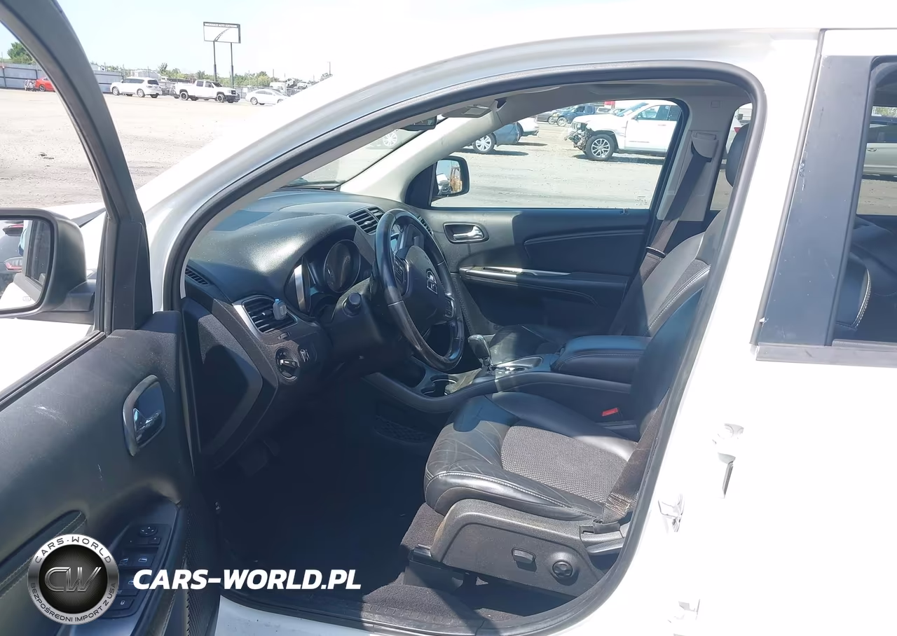 2020 Dodge Journey Crossroad VIN:3C4PDCGB2LT220145 - 17