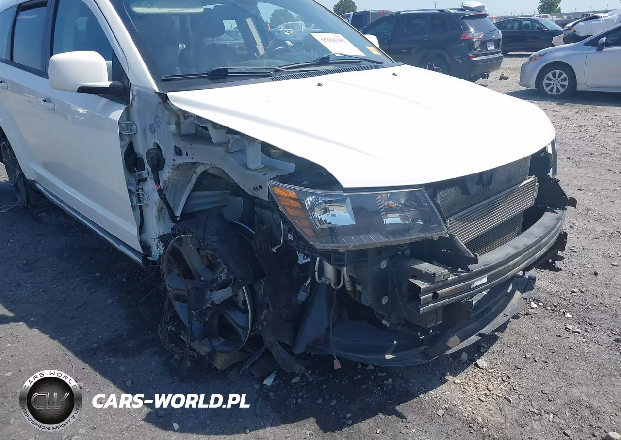 2020 Dodge Journey Crossroad VIN:3C4PDCGB2LT220145 - 18