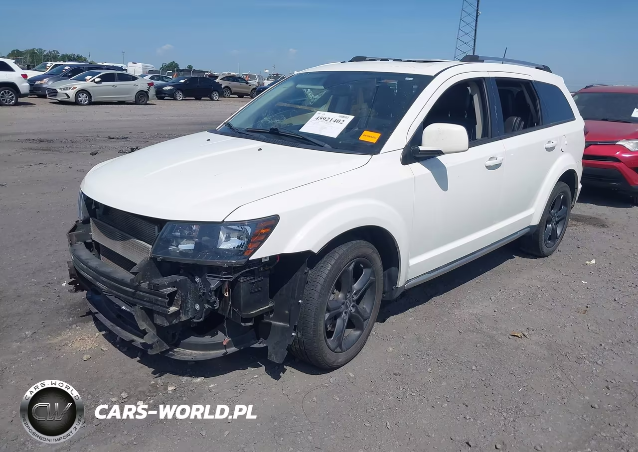2020 Dodge Journey Crossroad VIN:3C4PDCGB2LT220145 - 2
