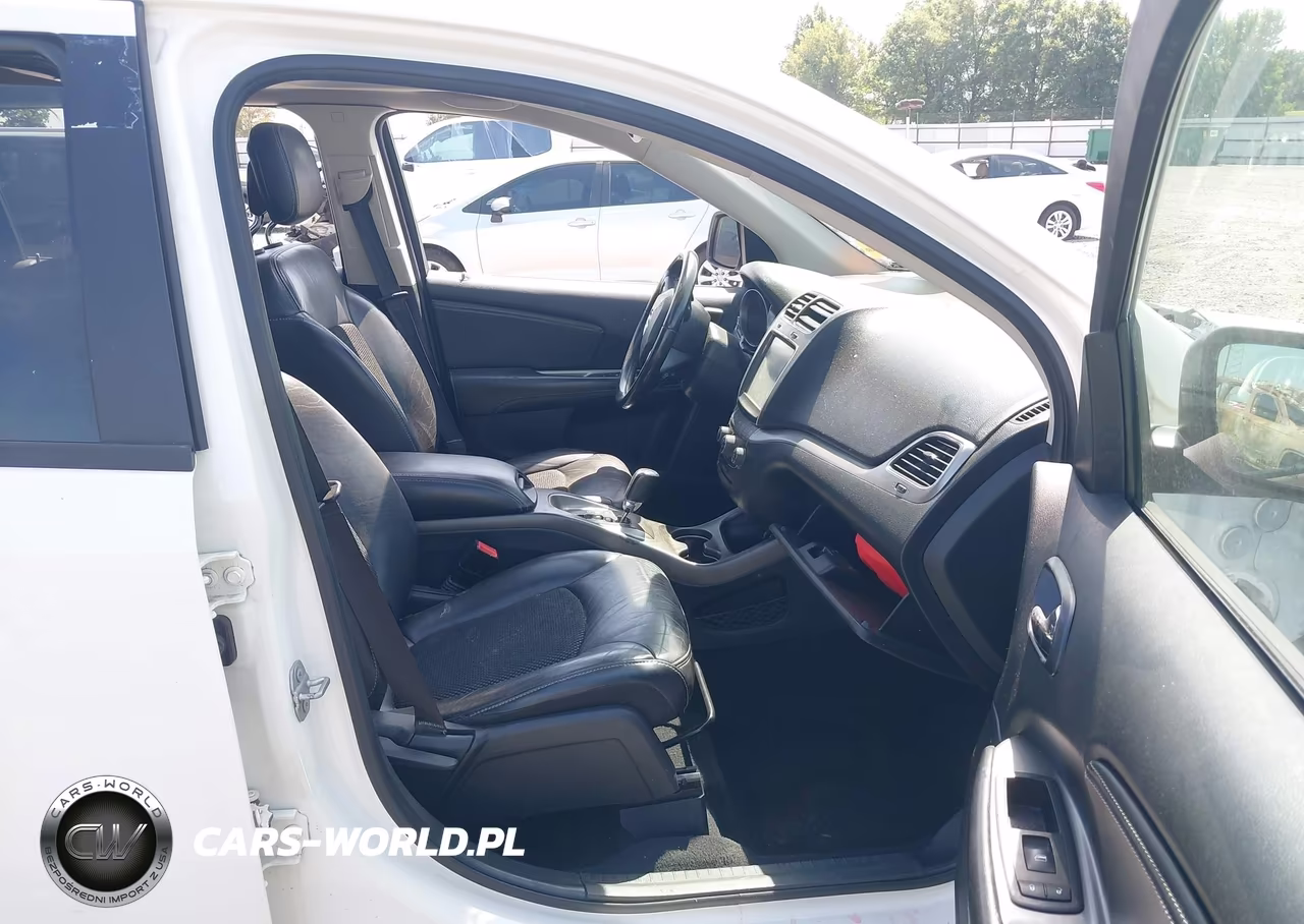 2020 Dodge Journey Crossroad VIN:3C4PDCGB2LT220145 - 5