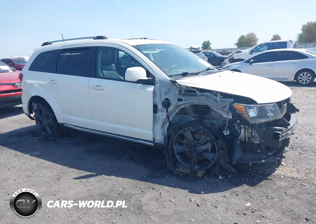 2020 Dodge Journey Crossroad VIN:3C4PDCGB2LT220145 - 6