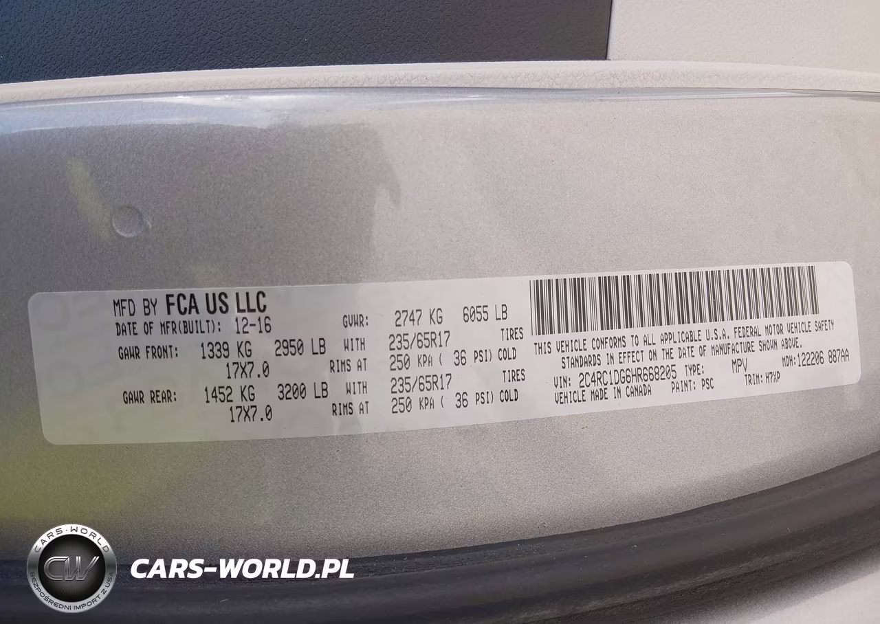2017 Chrysler Pacifica Touring VIN:2C4RC1DG6HR668205 - 9