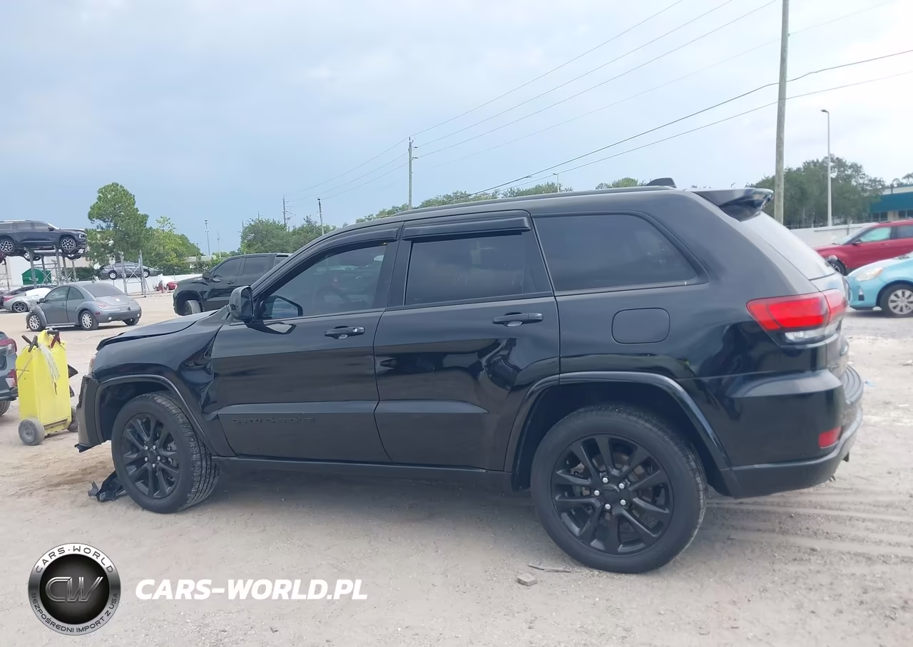 2019 Jeep Grand Cherokee Altitude 4X4 VIN:1C4RJFAG6KC546788 - 14