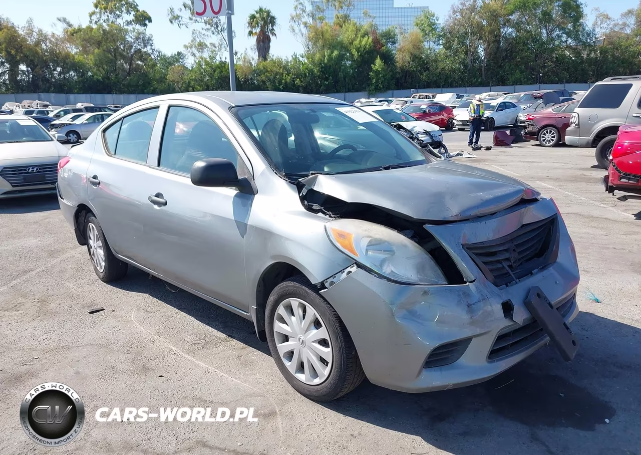 2012 Nissan Versa 1.6 S