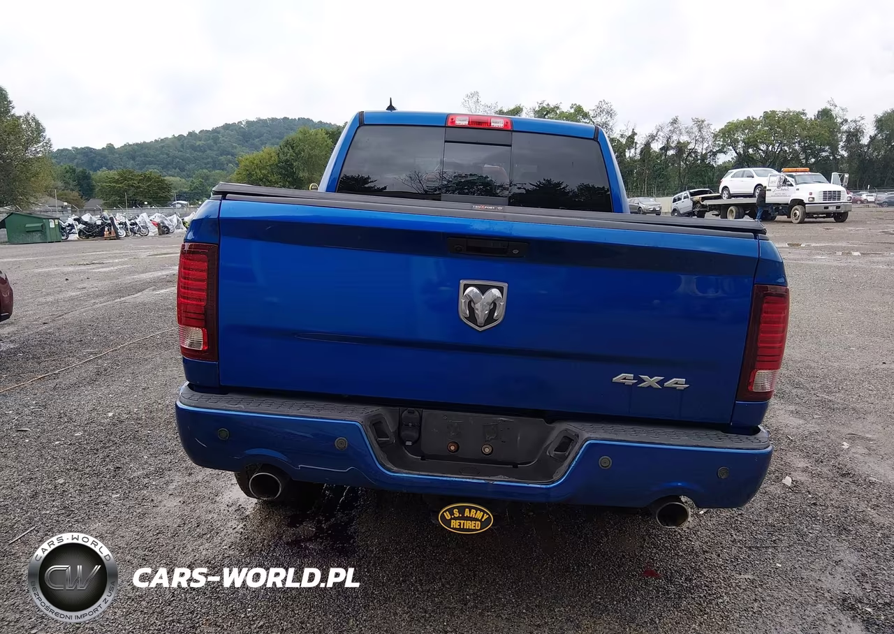 2016 Ram 1500 Sport VIN:1C6RR7MT8GS152107 - 17